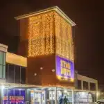 Connectable curtain lights 6m warm white with ice white flash side view