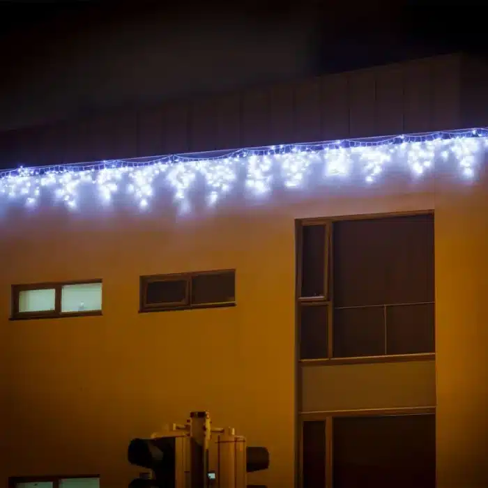 Connectable 192 LED triangle icicle lights ice white roofline side display